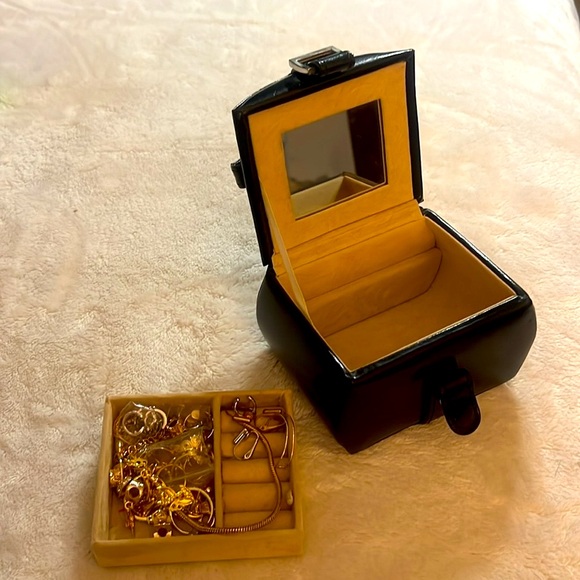 BUY NOW🖤🖤🩶GENUIN LEATHER JEWELRY BOX WITH MIROR 🩶🖤🖤 - Picture 8 of 12